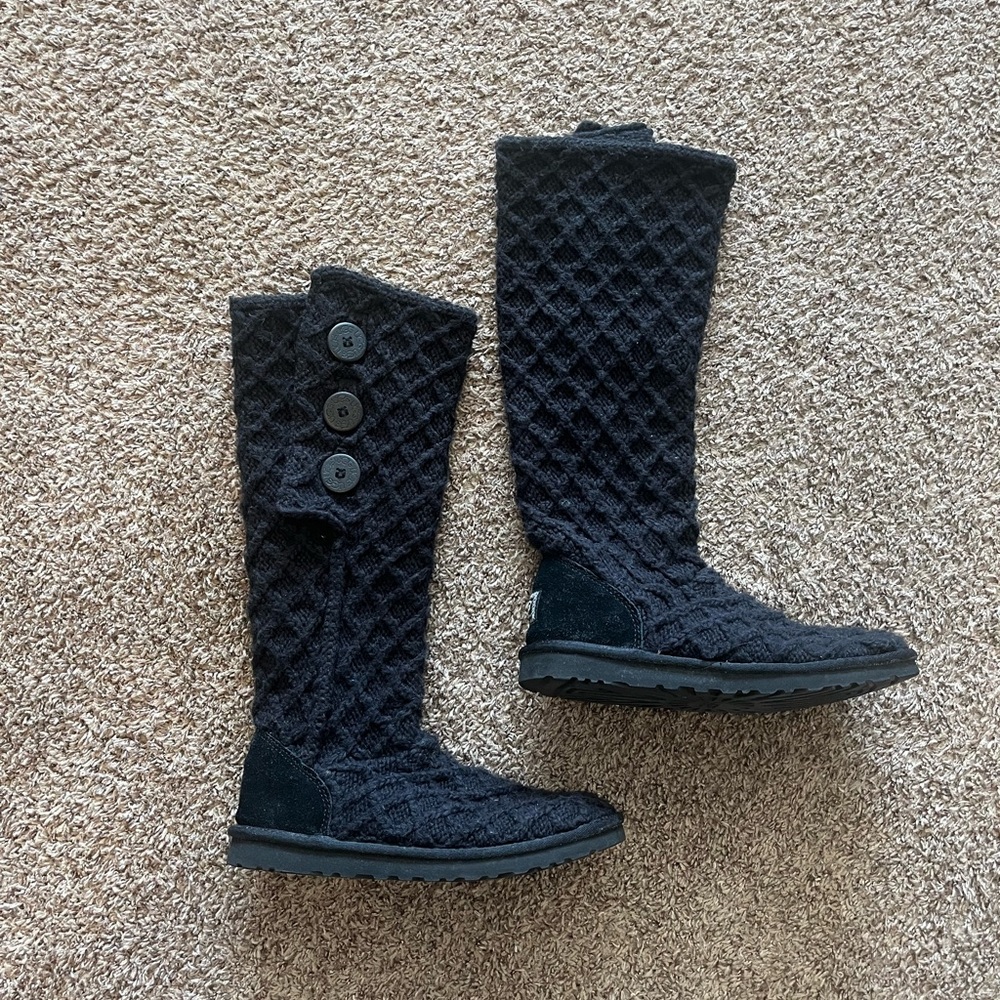 UGG Classic Cardy GUC
